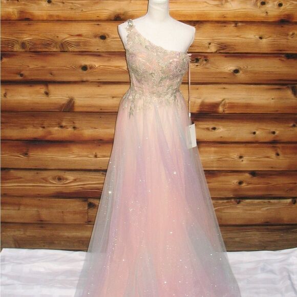 Mac Duggal Gown Dress - Picture 1 of 15
